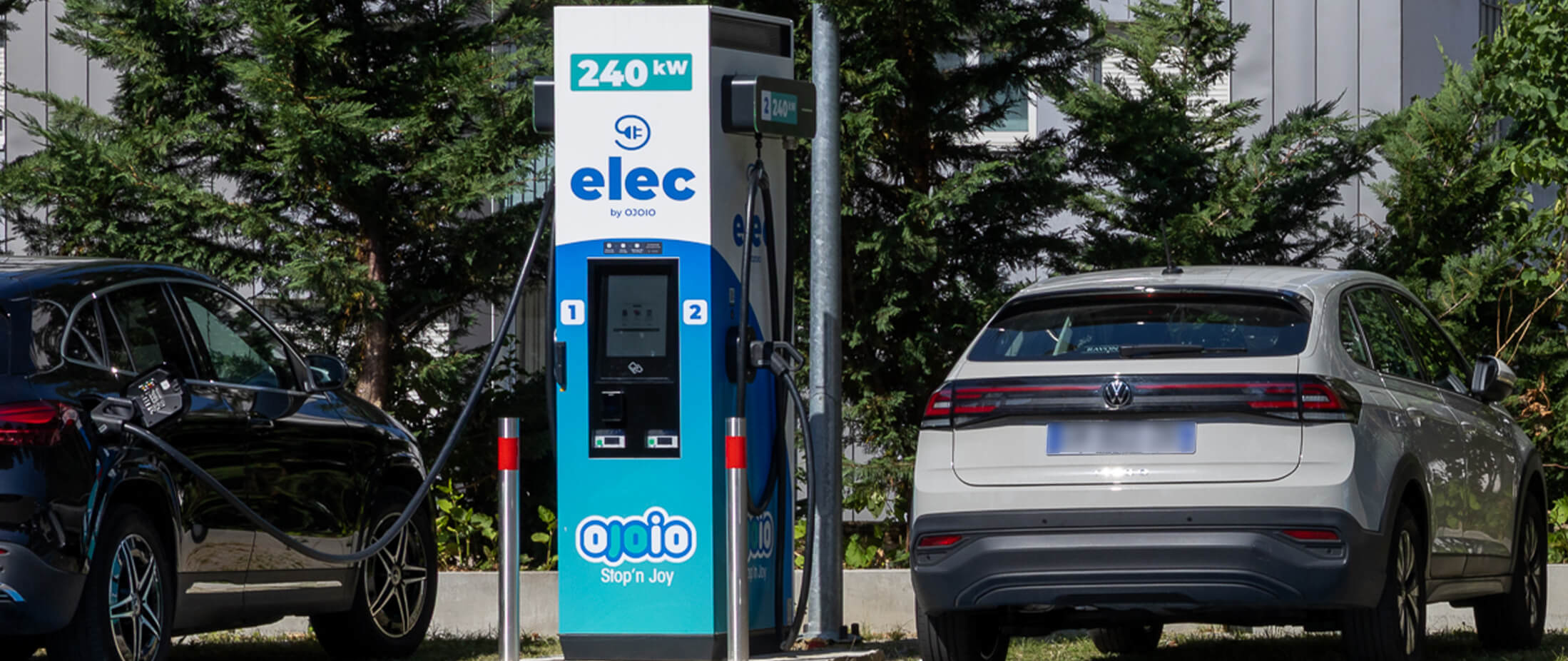 Recharger son véhicule électrique en station-service : comment ça se passe ?